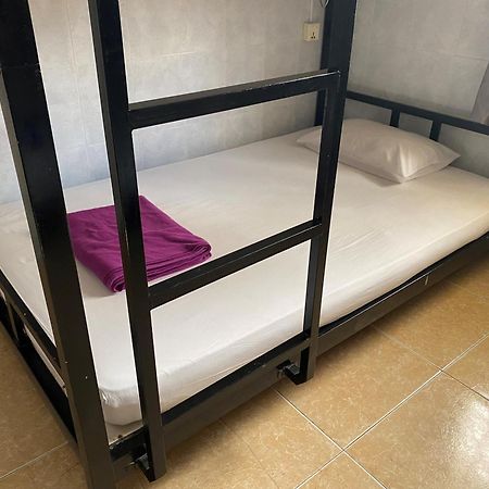 The Eighty8 Hostel พนมเปญ ภายนอก รูปภาพ