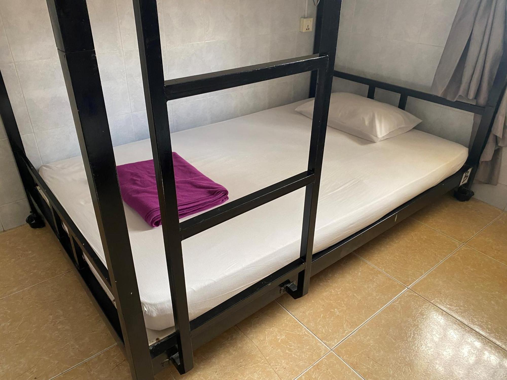 The Eighty8 Hostel พนมเปญ ภายนอก รูปภาพ