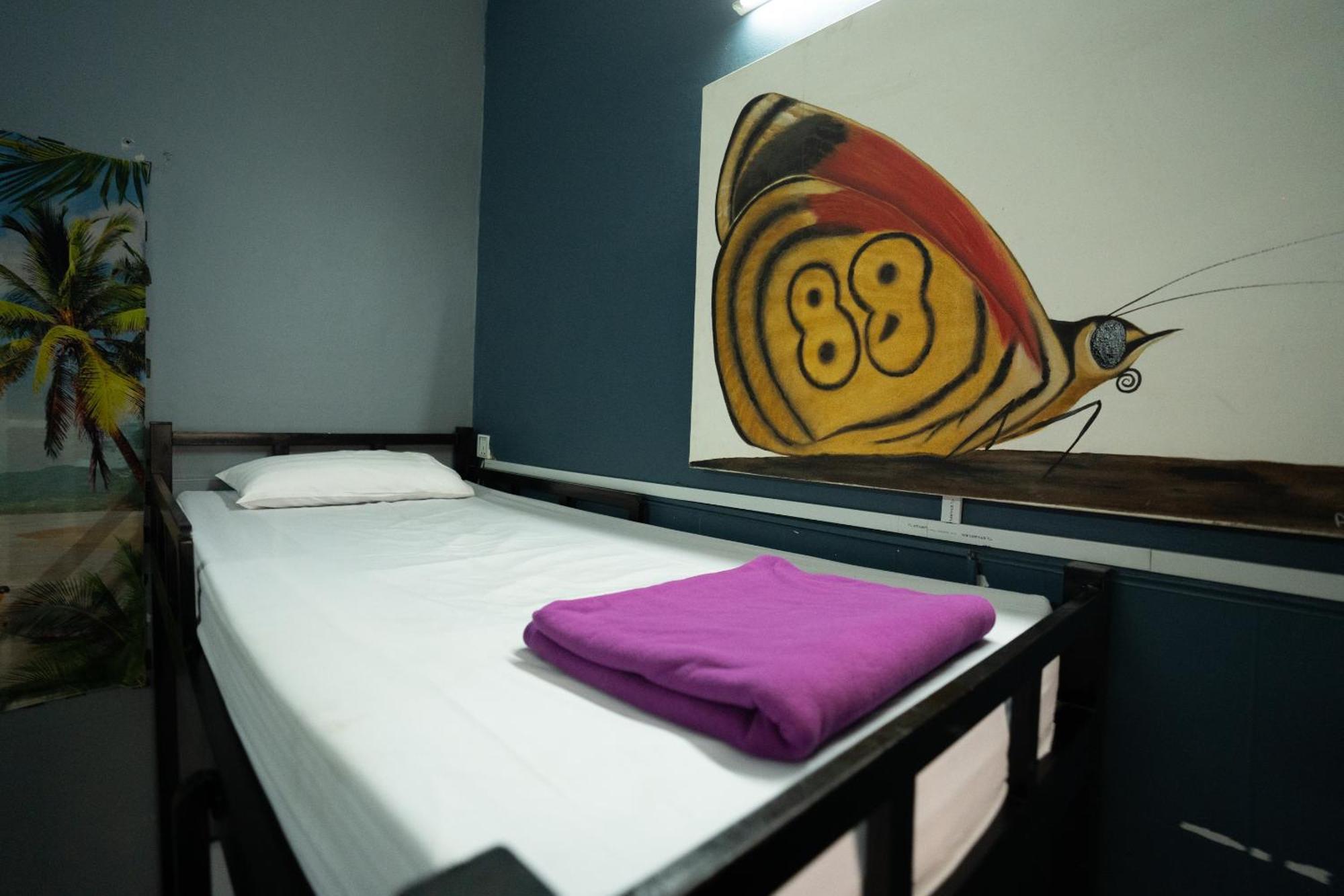 The Eighty8 Hostel พนมเปญ ภายนอก รูปภาพ