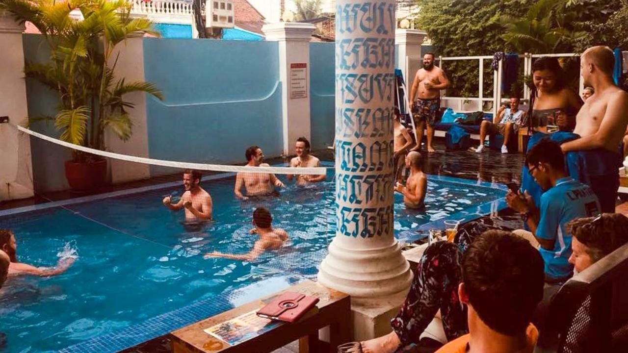 The Eighty8 Hostel พนมเปญ ภายนอก รูปภาพ